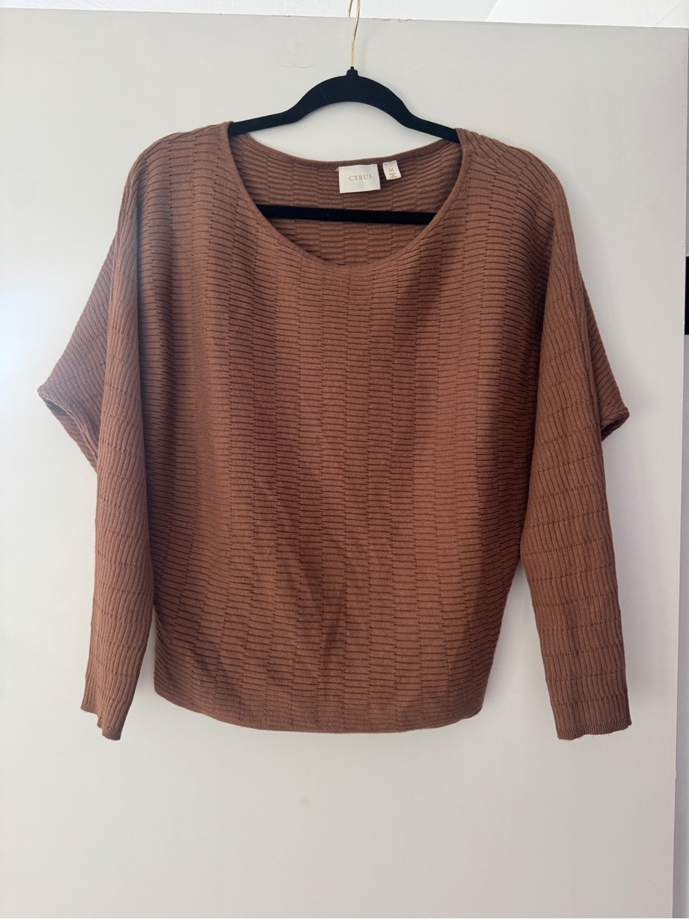 CYRUS Textured Dolman Sleeve Lightweight Sweater | Brown | Size Medium - Picture 1 of 5